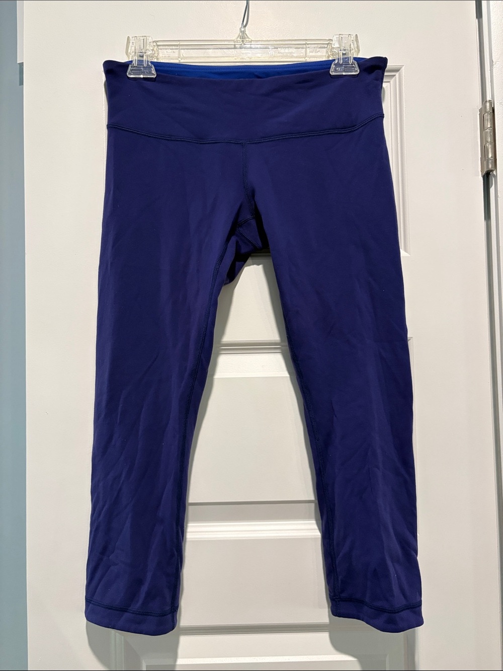 lululemon athletica Deep Blue Capri Leggings